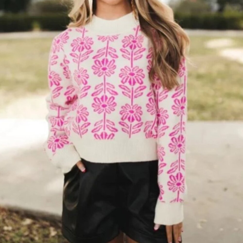 Merci. Cream and Pink Flower Crop Sweater. Size L.